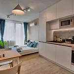 Toronto Cozy Studio Near Unss And Nsa W Fast Wifi