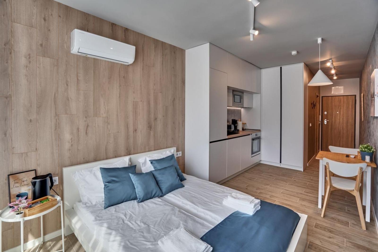 Apartment Toronto Cozy Near Unss And Nsa W Fast Wifi Sofia